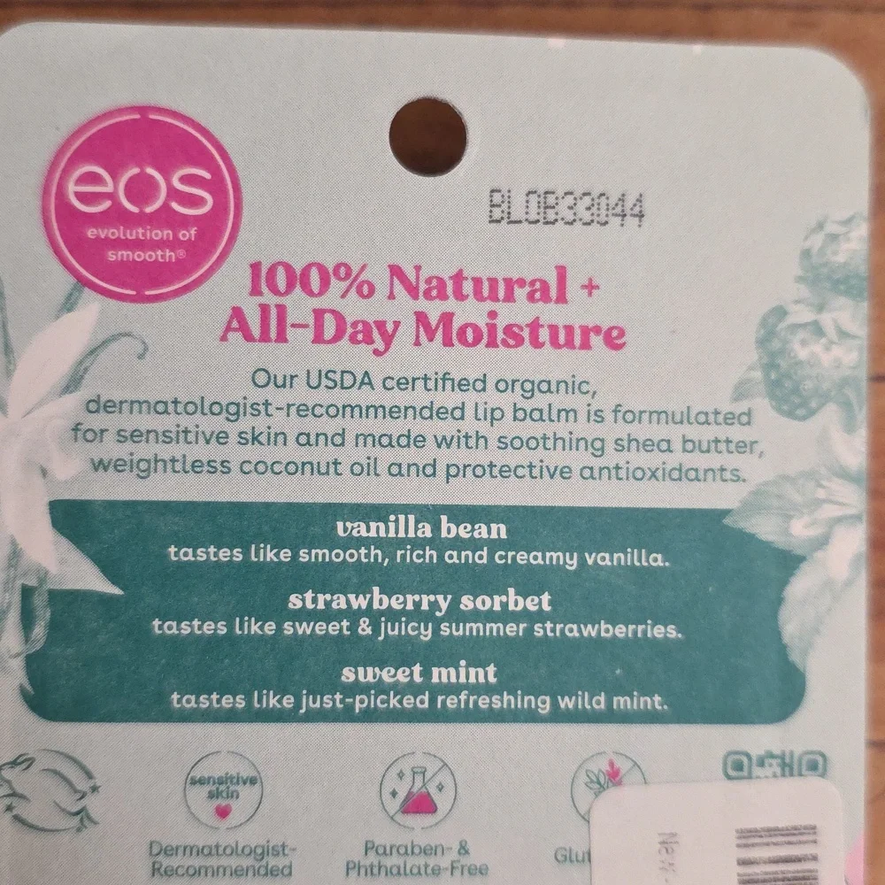 eos Organic Lip Balm Trio 3-Pack - Vanilla, Strawberry, Mint 100% Natural